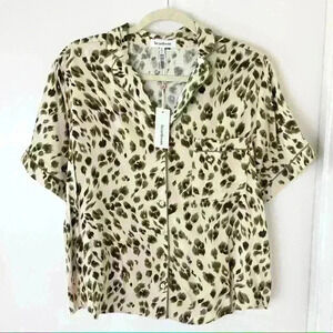 NWT Heartloom Sz M Womens Beige Button Down Collared Printed Blouse Short Sleeve